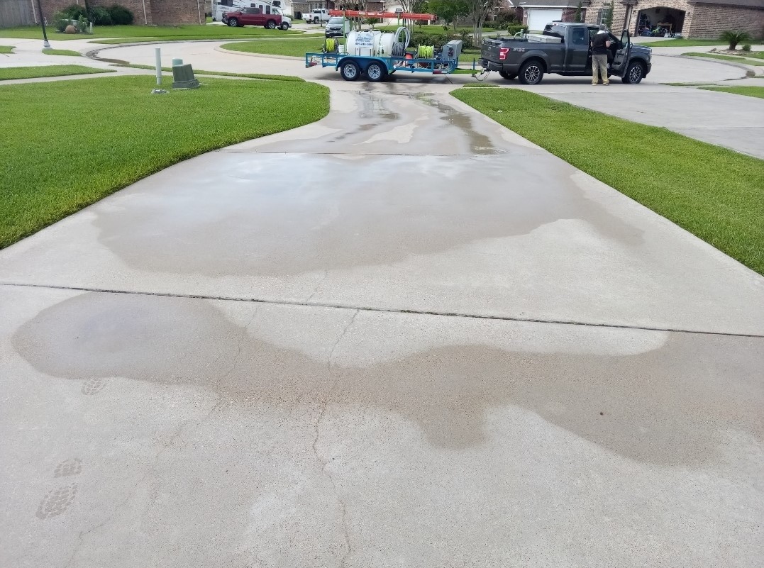 Driveway Pressure Washing in Nederland, TX